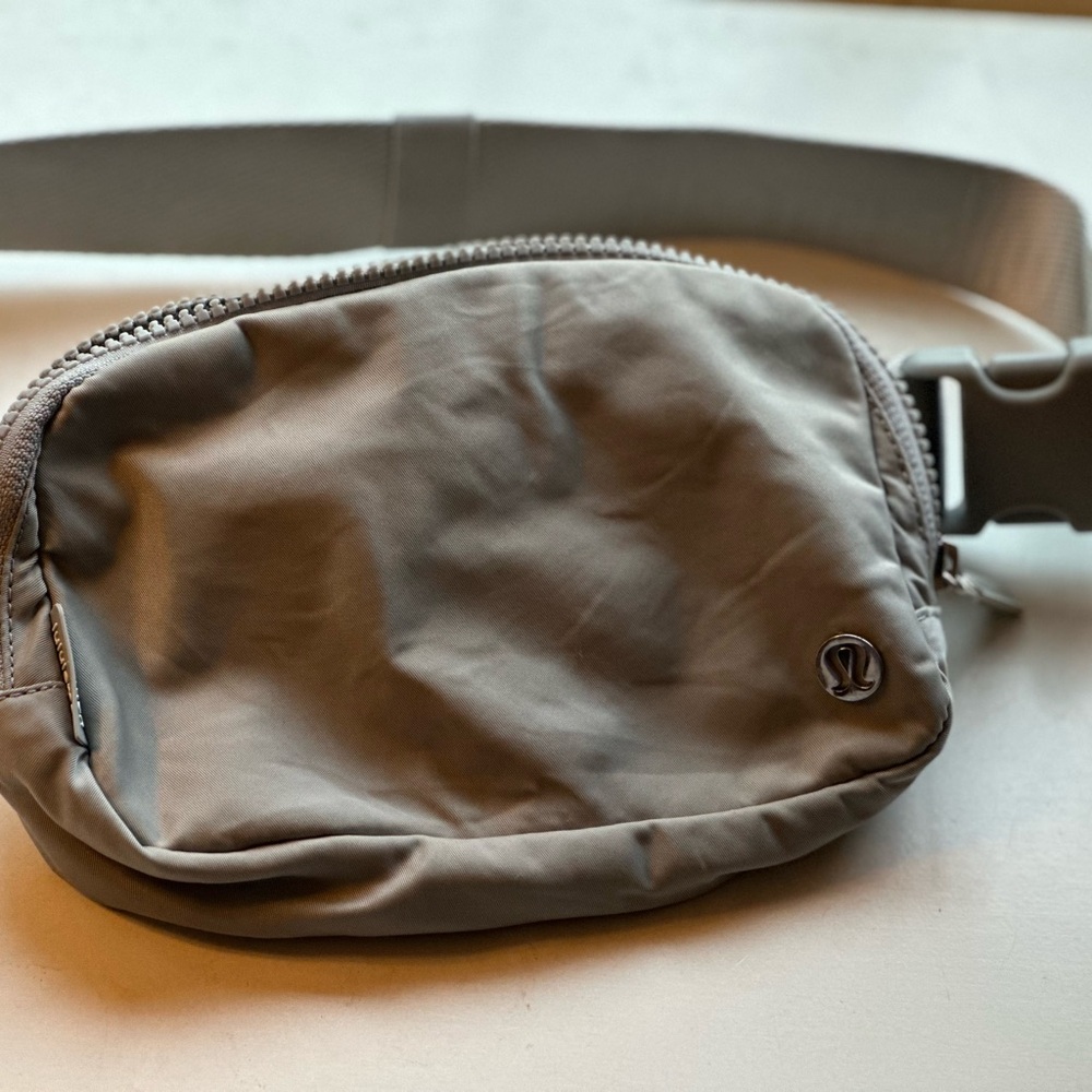 Gray lululemon athletica Everyday Bag